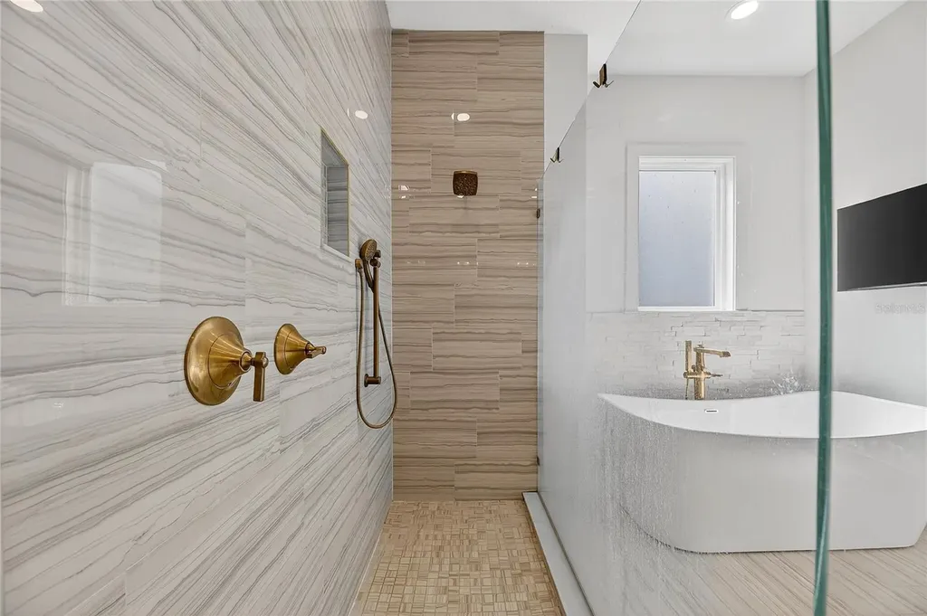 5720 Tybee Island Drive Apollo Beach FL 33572