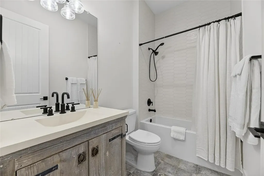 5720 Tybee Island Drive Apollo Beach FL 33572