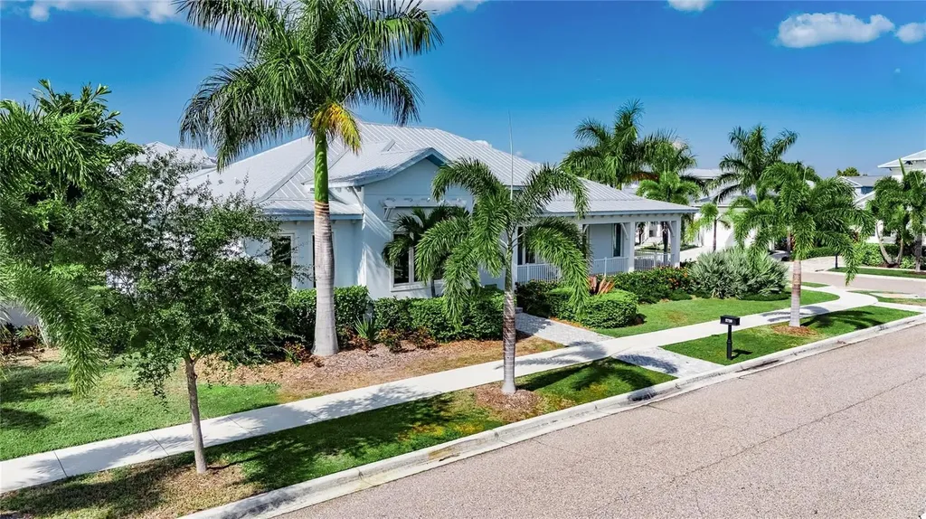 5720 Tybee Island Drive Apollo Beach FL 33572