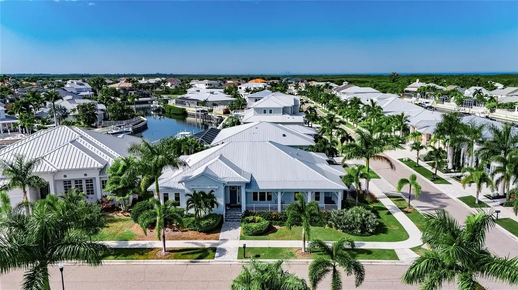 5720 Tybee Island Drive Apollo Beach FL 33572