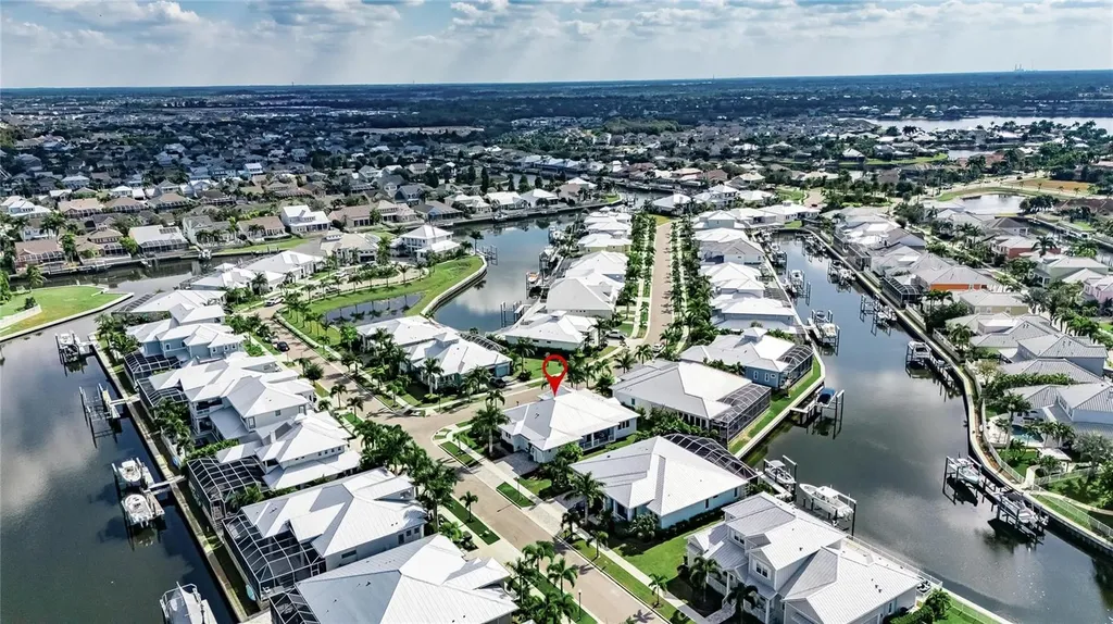 5720 Tybee Island Drive Apollo Beach FL 33572