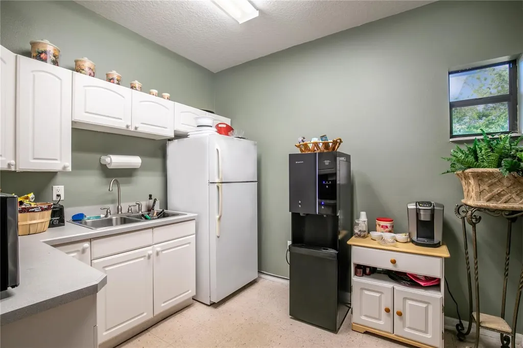 205 E Burleigh Boulevard Tavares FL 32778