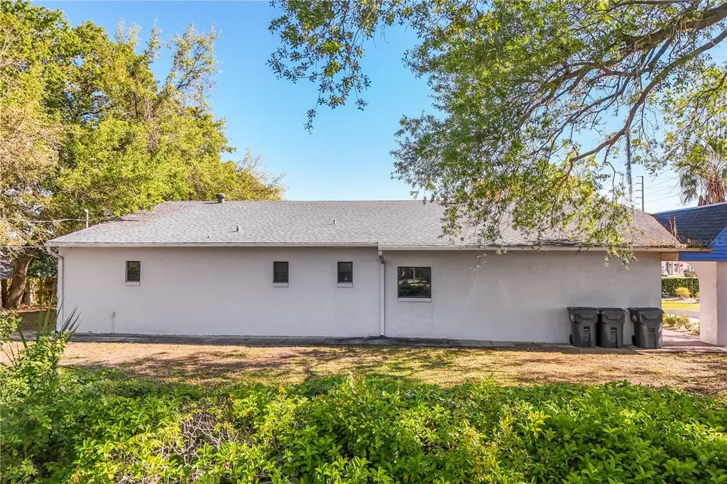 205 E Burleigh Boulevard Tavares FL 32778