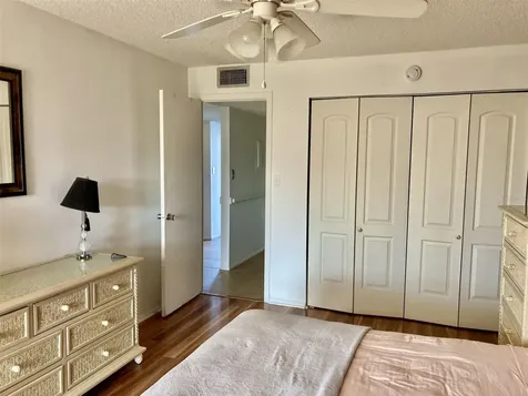 304 47th Avenue Drive W Bradenton FL 34207