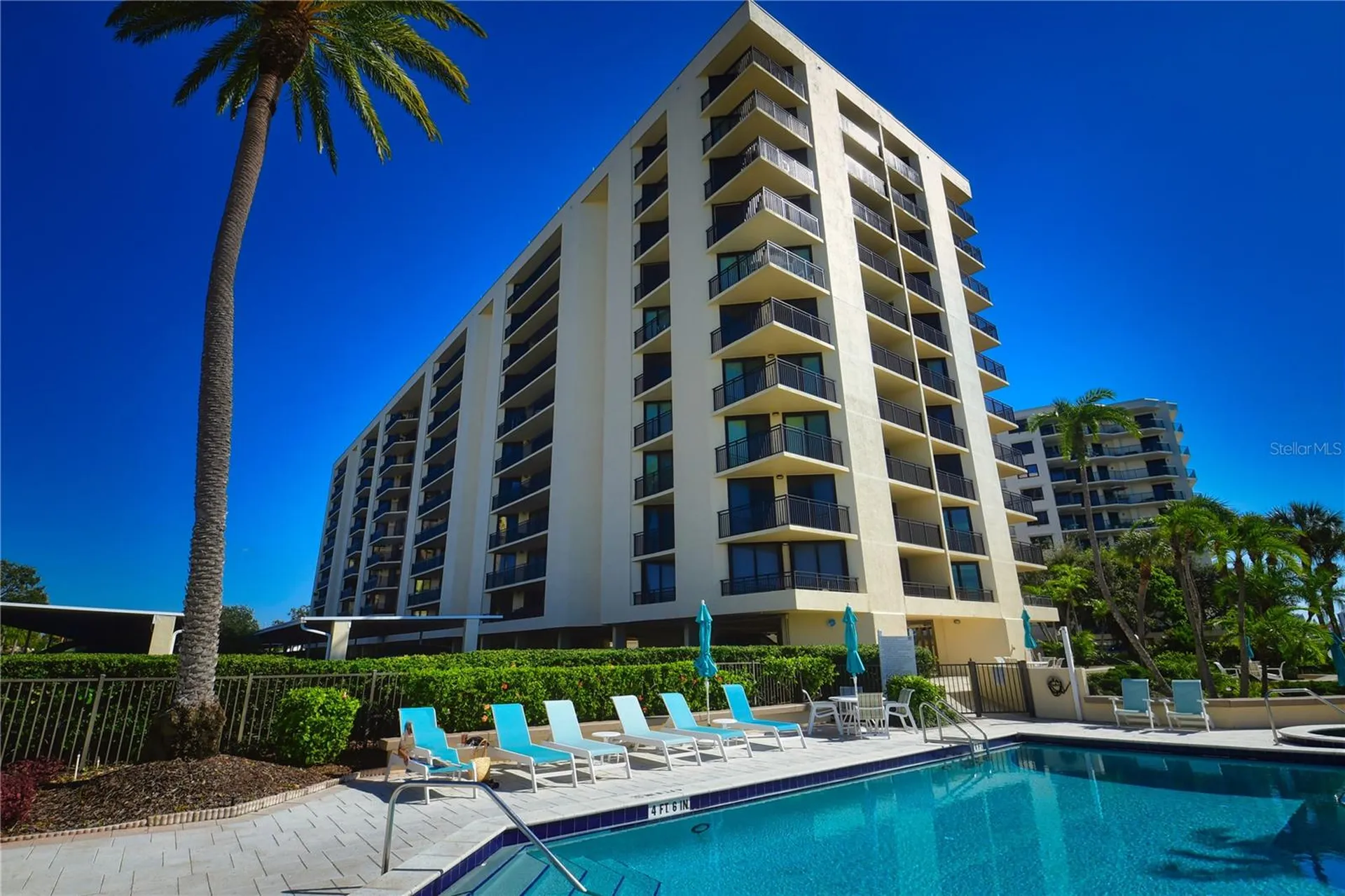 690 Island Way Clearwater FL 33767