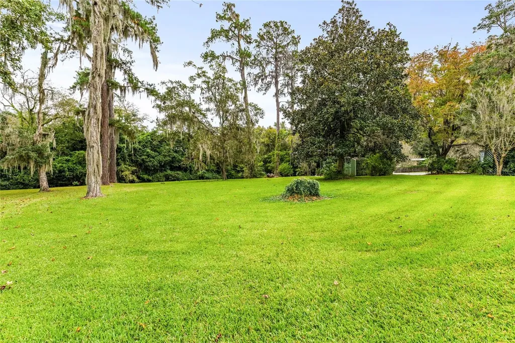 NW 16th Avenue Gainesville FL 32605