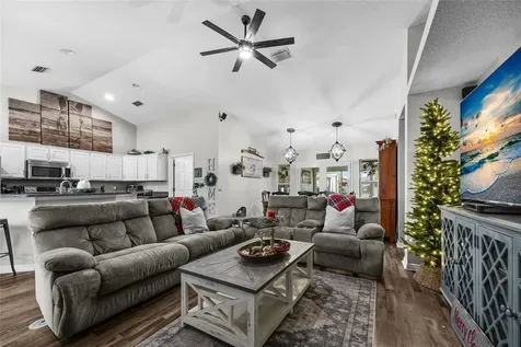 6864 NW County Road 229a Starke FL 32091