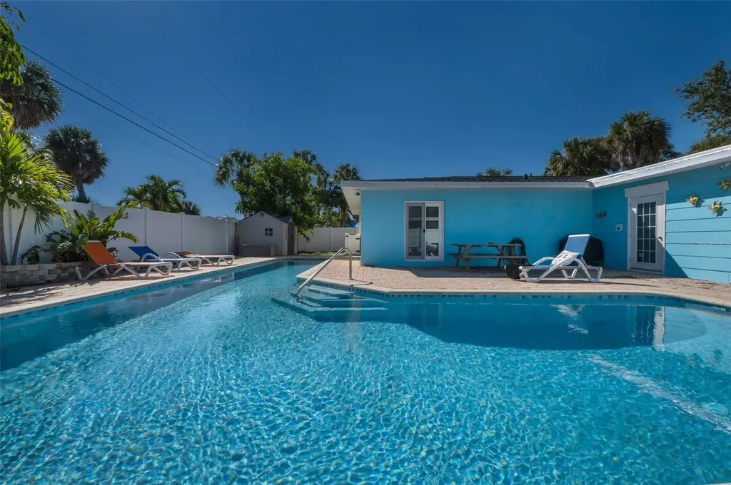 424 88th Avenue St Pete Beach FL 33706
