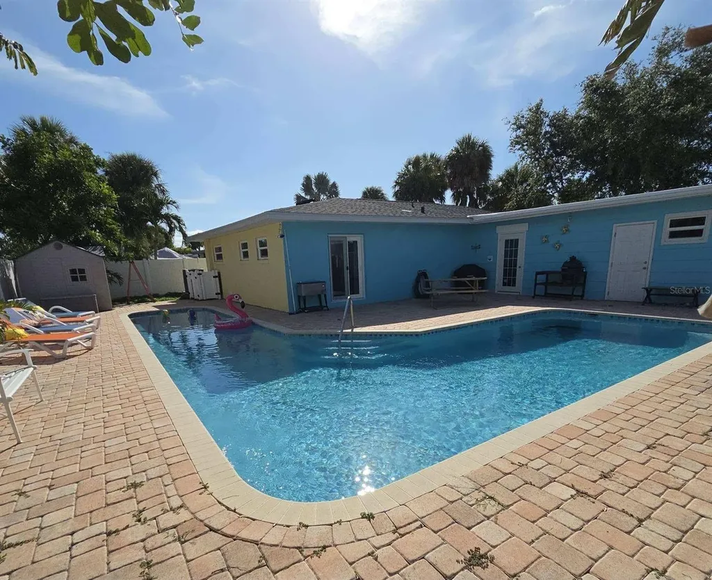 424 88th Avenue St Pete Beach FL 33706