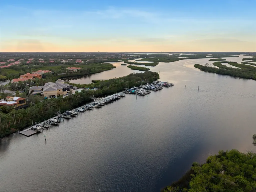 918 River Basin Court Bradenton FL 34212
