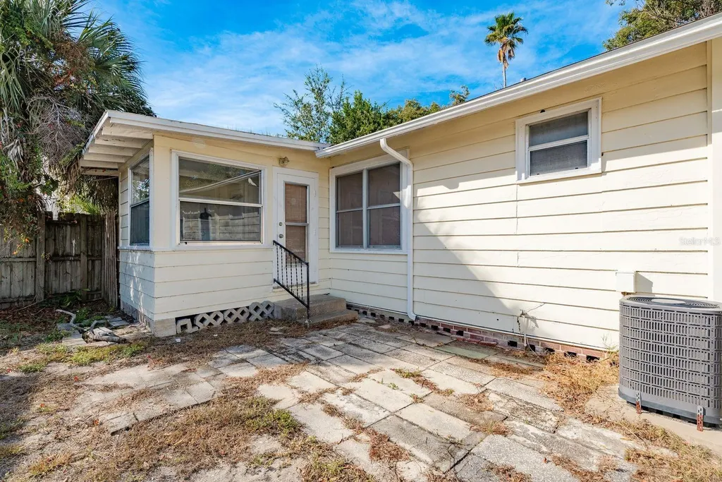 1235 Idlewild Drive Clearwater FL 33755