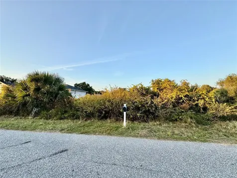 Lenape Lane North Port FL 34291