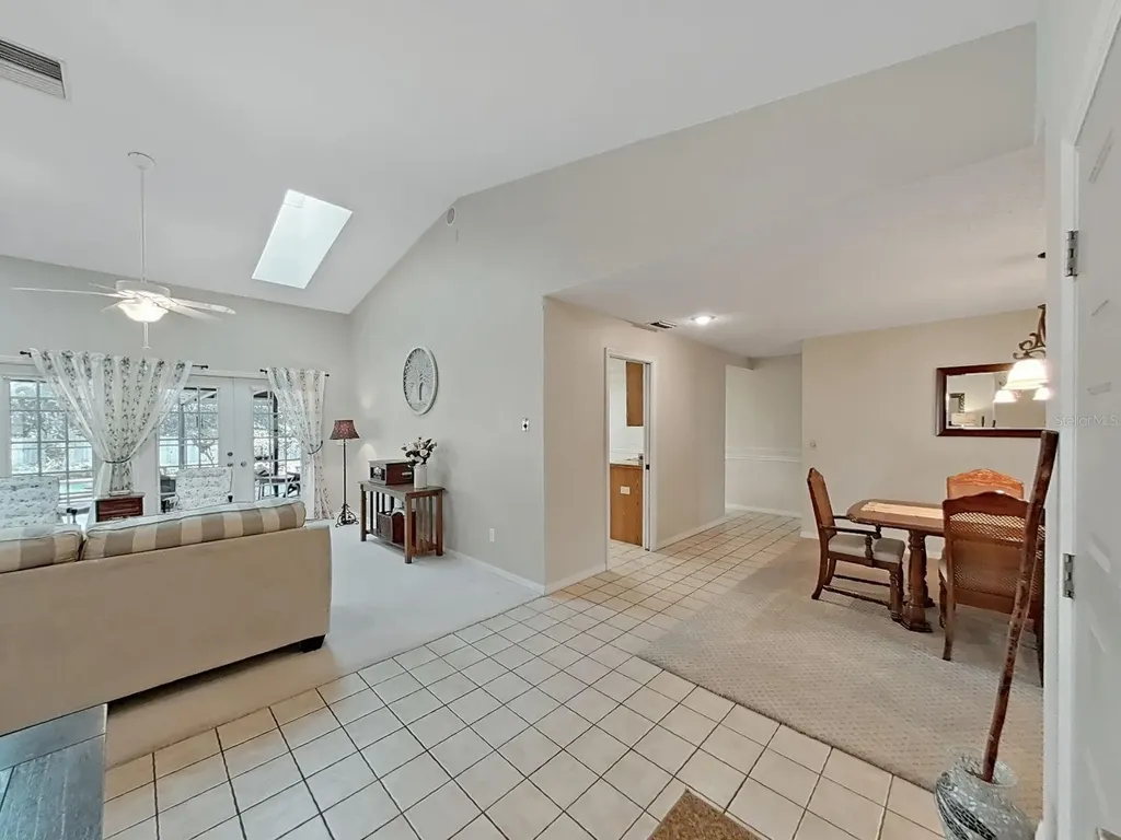 305 Running Horse Road Seffner FL 33584
