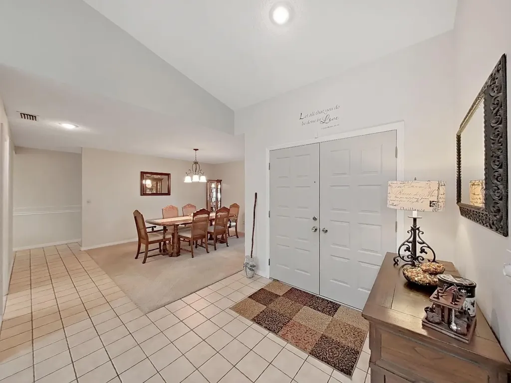 305 Running Horse Road Seffner FL 33584
