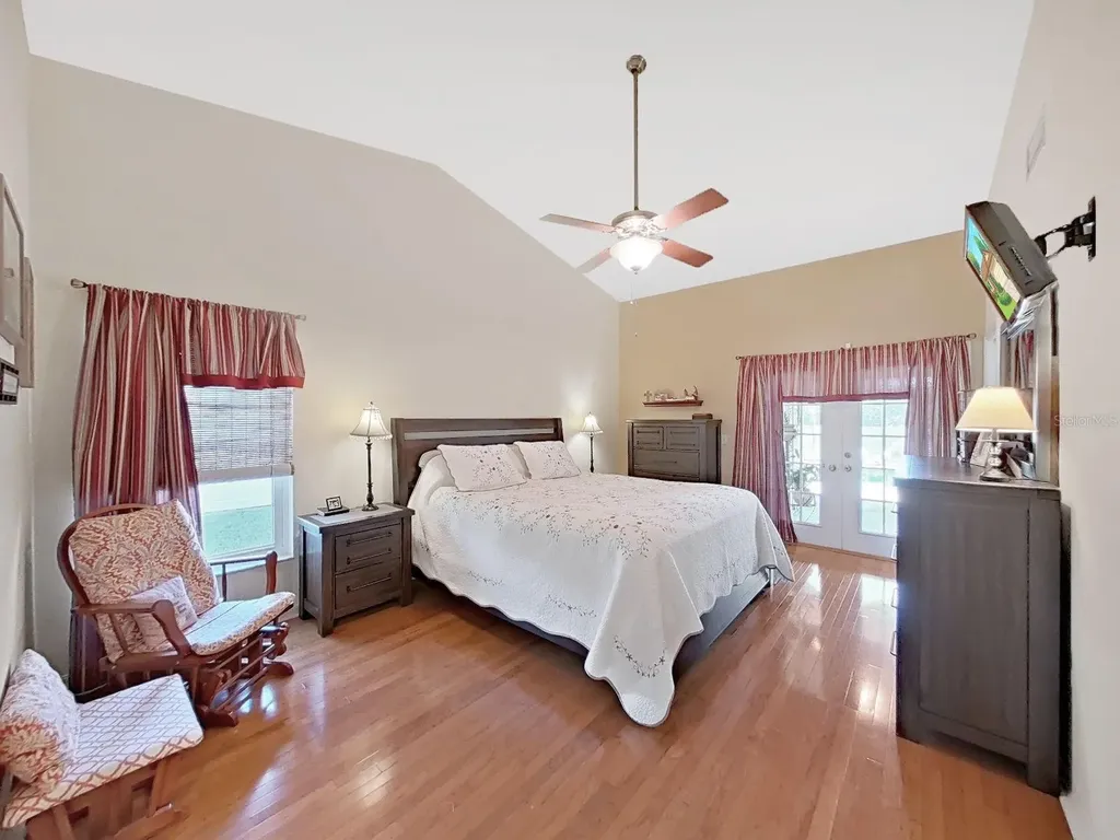 305 Running Horse Road Seffner FL 33584