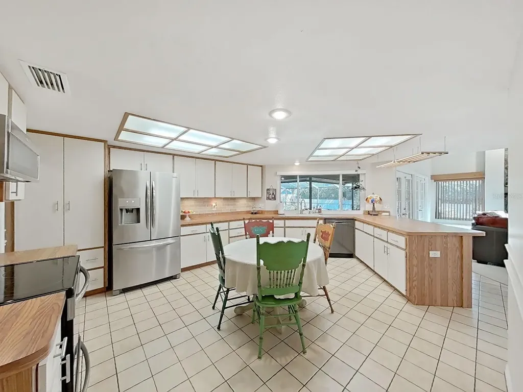 305 Running Horse Road Seffner FL 33584