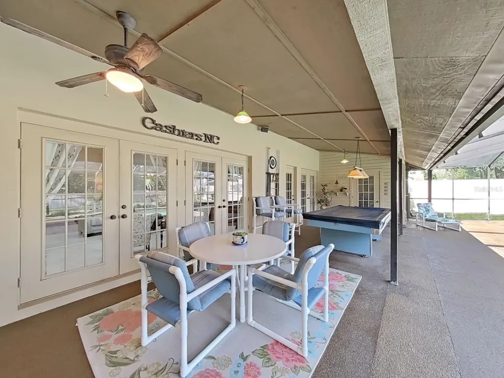 305 Running Horse Road Seffner FL 33584