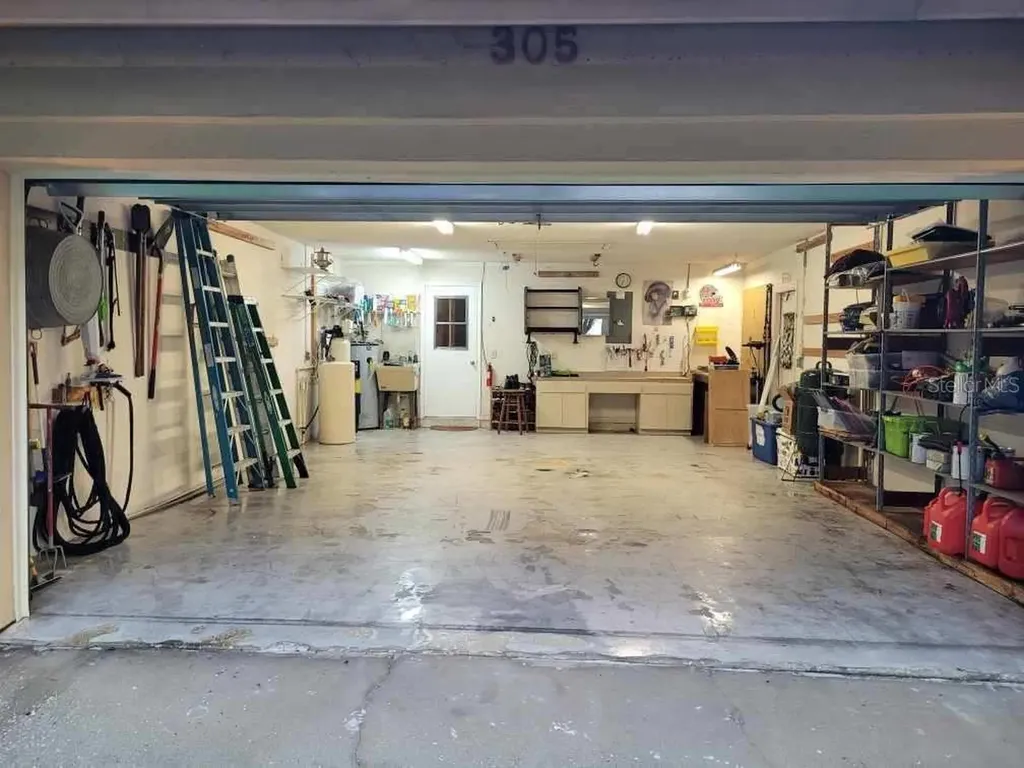 305 Running Horse Road Seffner FL 33584