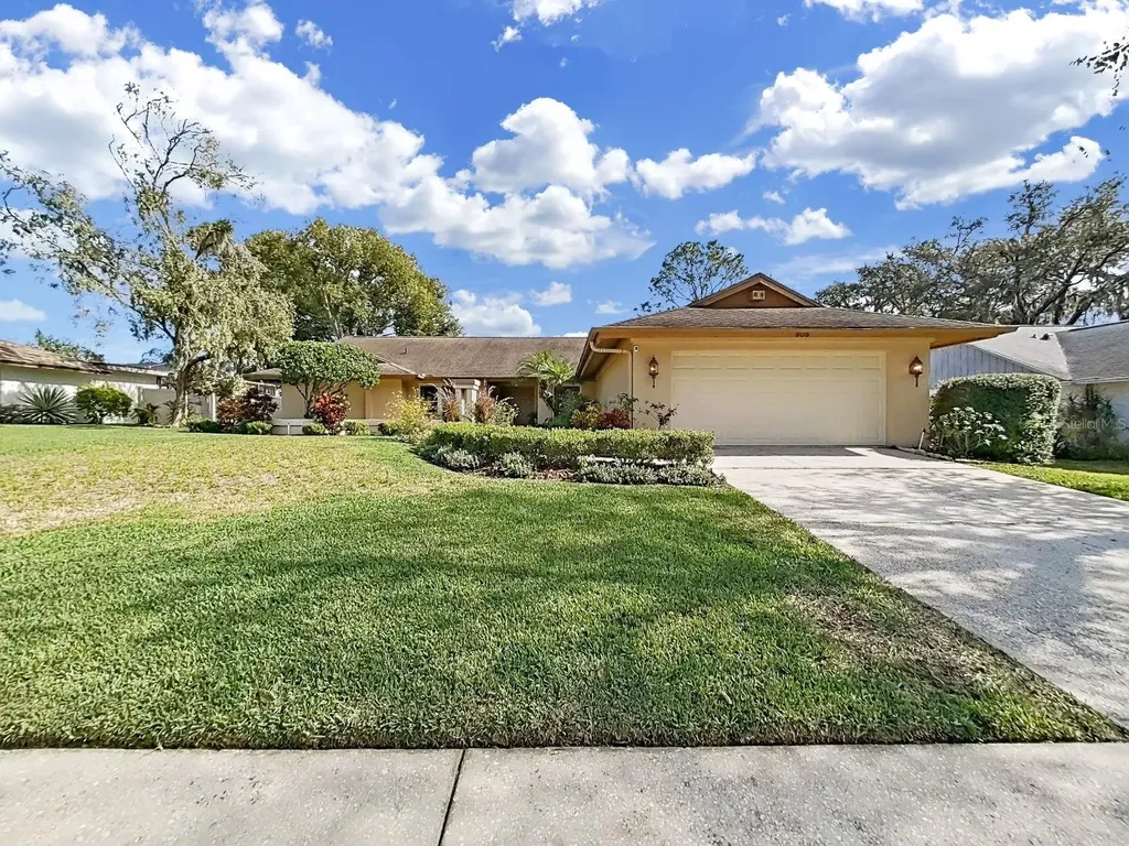 305 Running Horse Road Seffner FL 33584