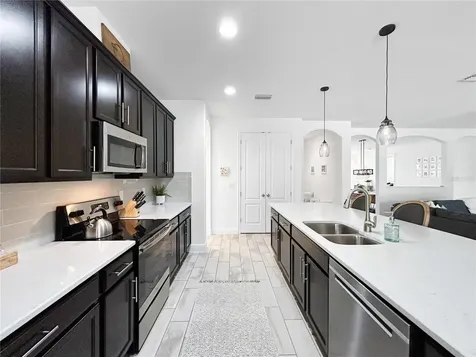 1619 Anastacia Lane Sun City Center FL 33573