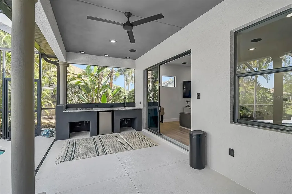 3635 80th Drive E Sarasota FL 34243