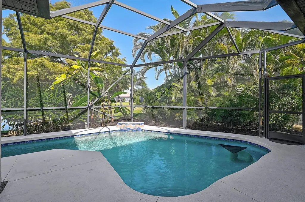 3635 80th Drive E Sarasota FL 34243