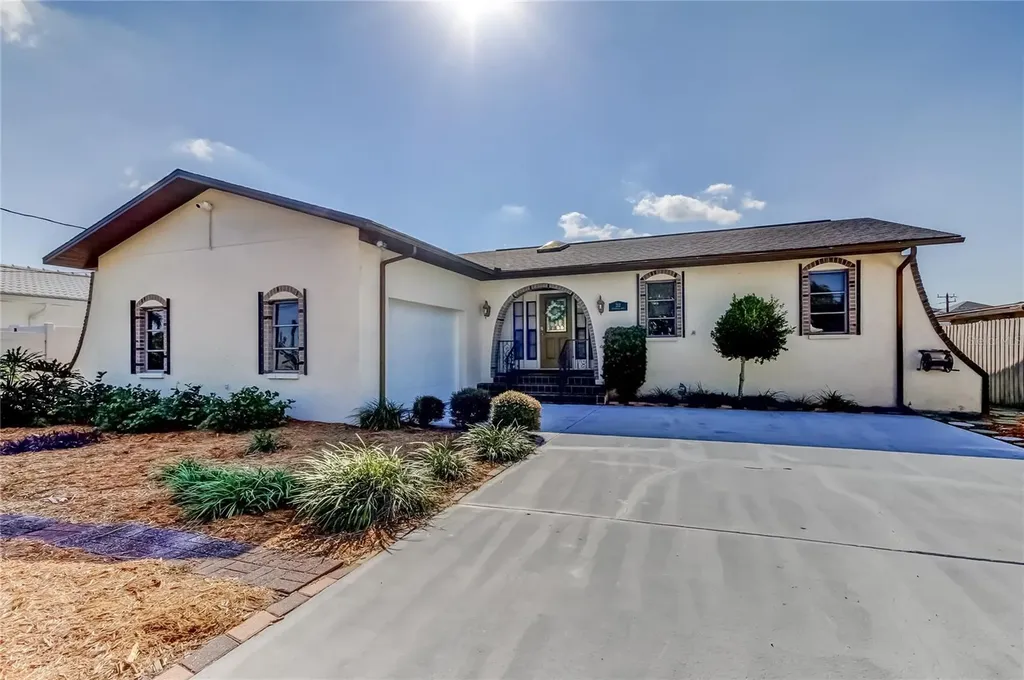 212 Westwinds Drive Palm Harbor FL 34683