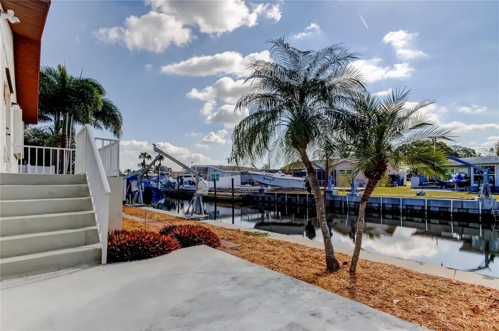 212 Westwinds Drive Palm Harbor FL 34683