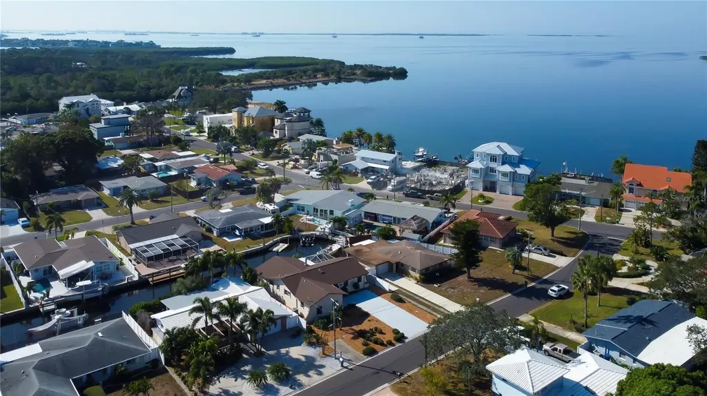 212 Westwinds Drive Palm Harbor FL 34683