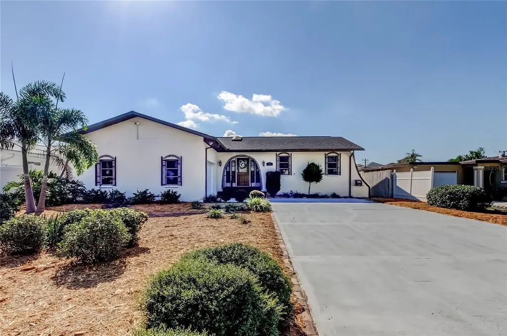 212 Westwinds Drive Palm Harbor FL 34683