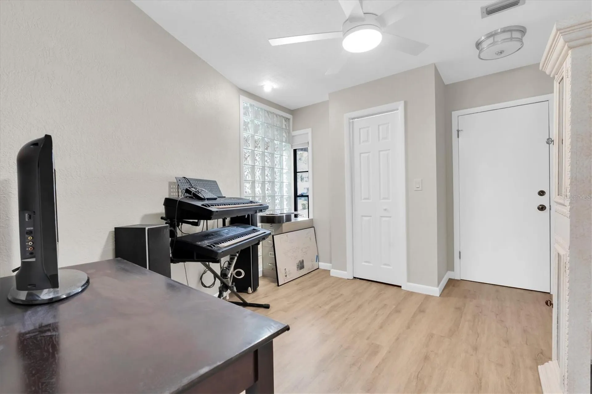 212 Westwinds Drive Palm Harbor FL 34683
