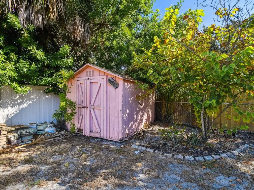 2901 W Elrod Avenue Tampa FL 33611