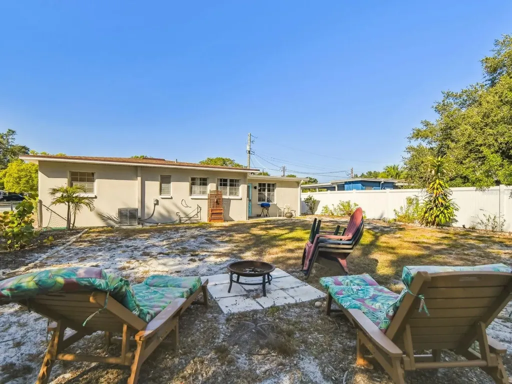 2901 W Elrod Avenue Tampa FL 33611