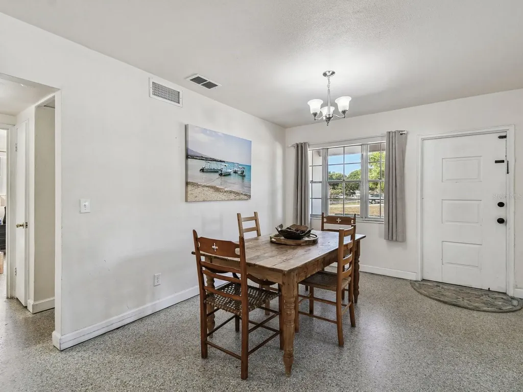 2901 W Elrod Avenue Tampa FL 33611