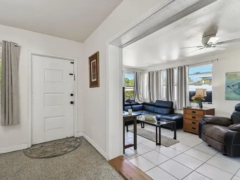 2901 W Elrod Avenue Tampa FL 33611