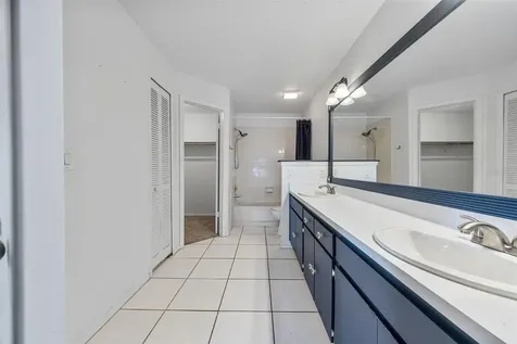 10815 Venice Circle Tampa FL 33635