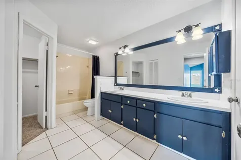 10815 Venice Circle Tampa FL 33635
