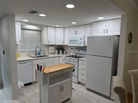1100 E Bay Drive Largo FL 33770