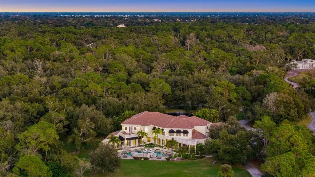 3550 Sarasota Golf Club Boulevard Sarasota FL 34240