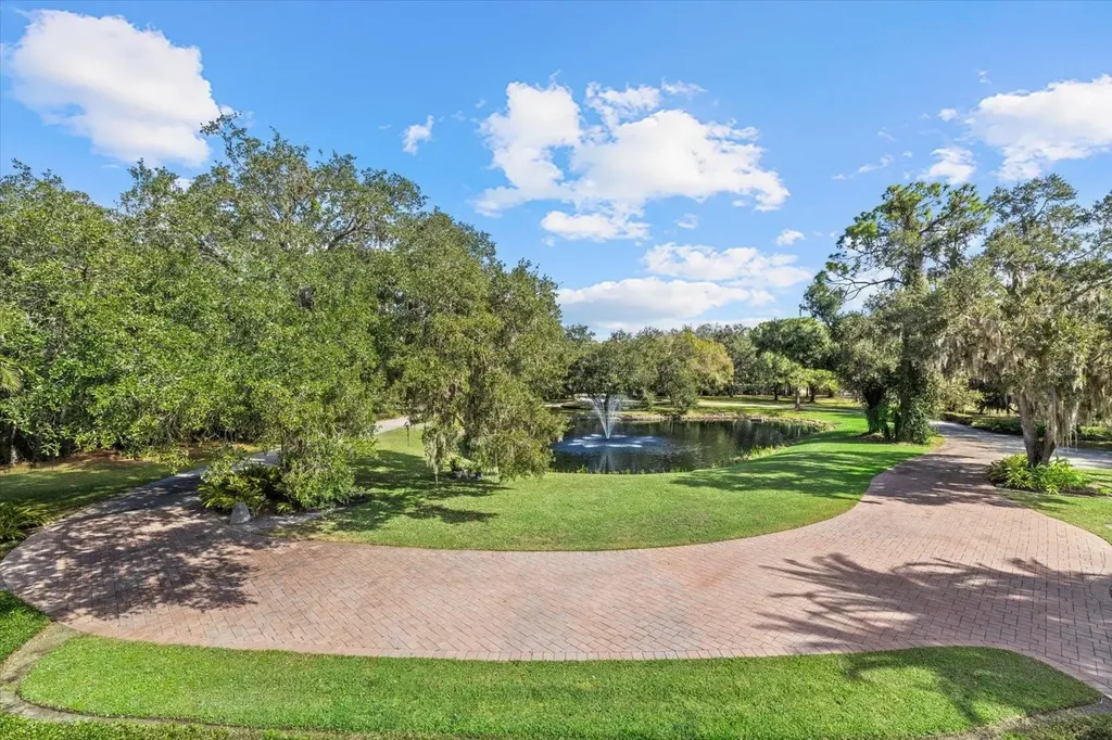 3550 Sarasota Golf Club Boulevard Sarasota FL 34240