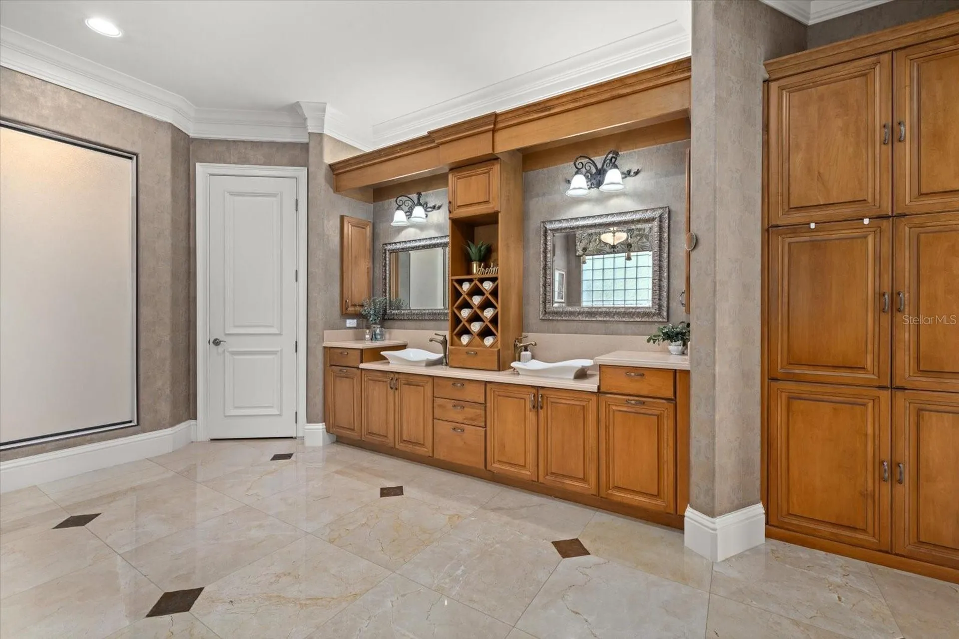 3550 Sarasota Golf Club Boulevard Sarasota FL 34240