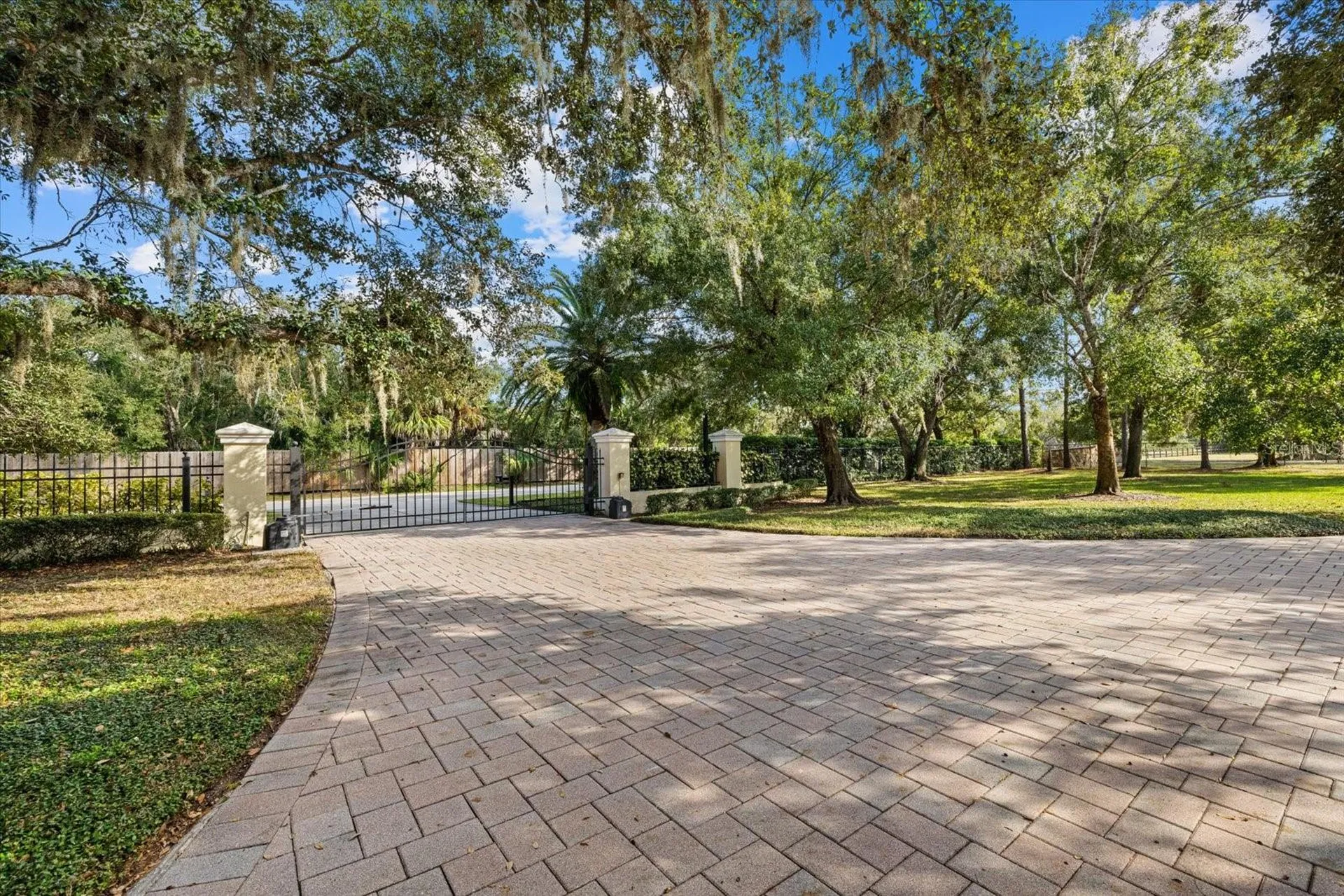 3550 Sarasota Golf Club Boulevard Sarasota FL 34240