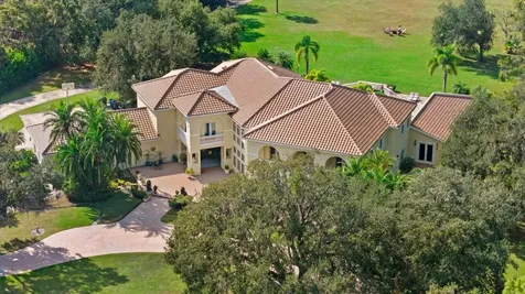 3550 Sarasota Golf Club Boulevard Sarasota FL 34240