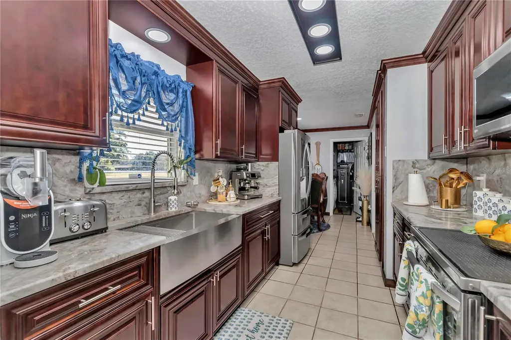 16391 S Magnolia Avenue Summerfield FL 34491