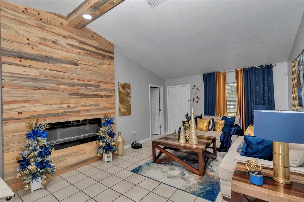 16391 S Magnolia Avenue Summerfield FL 34491