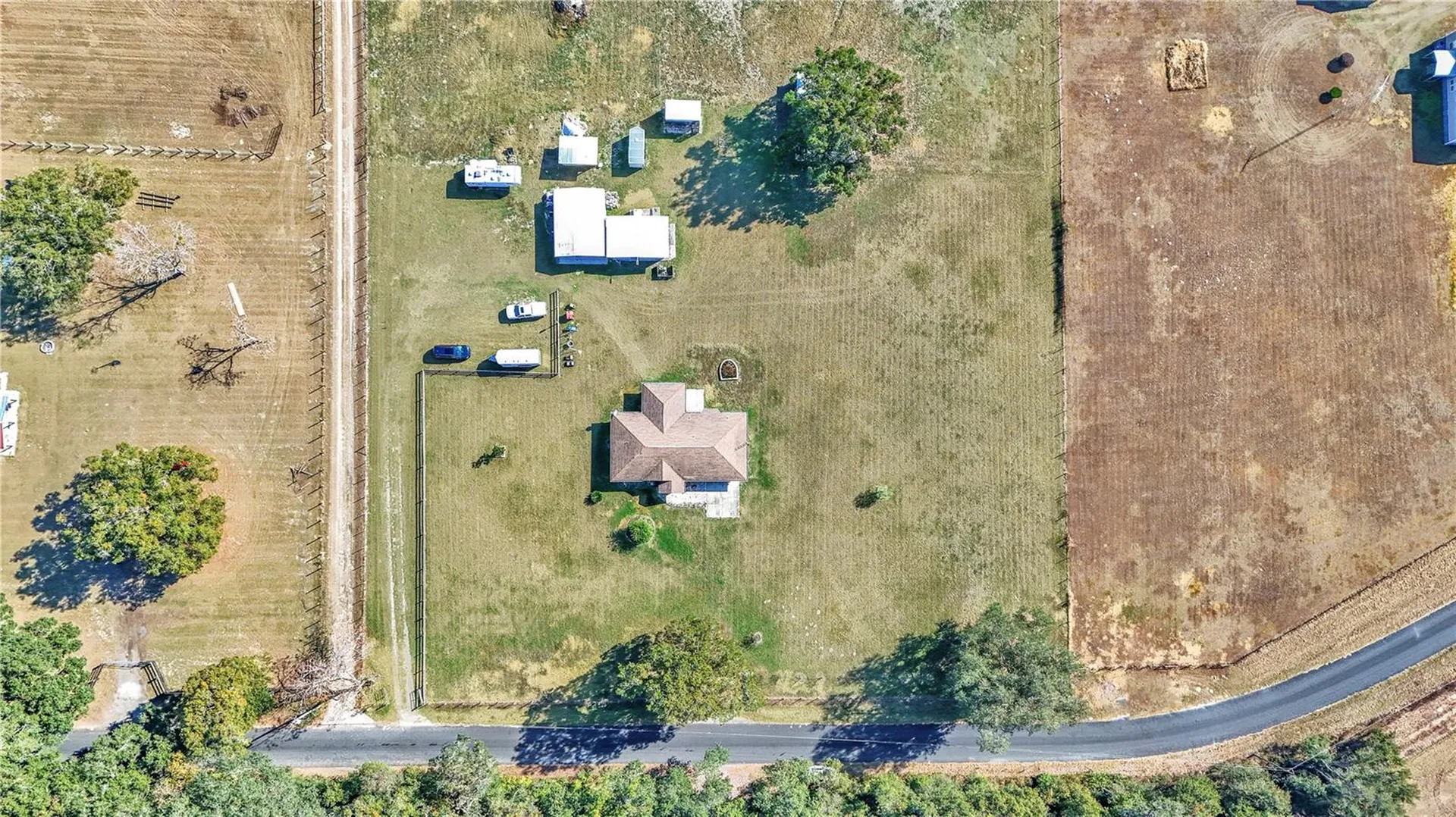 16391 S Magnolia Avenue Summerfield FL 34491