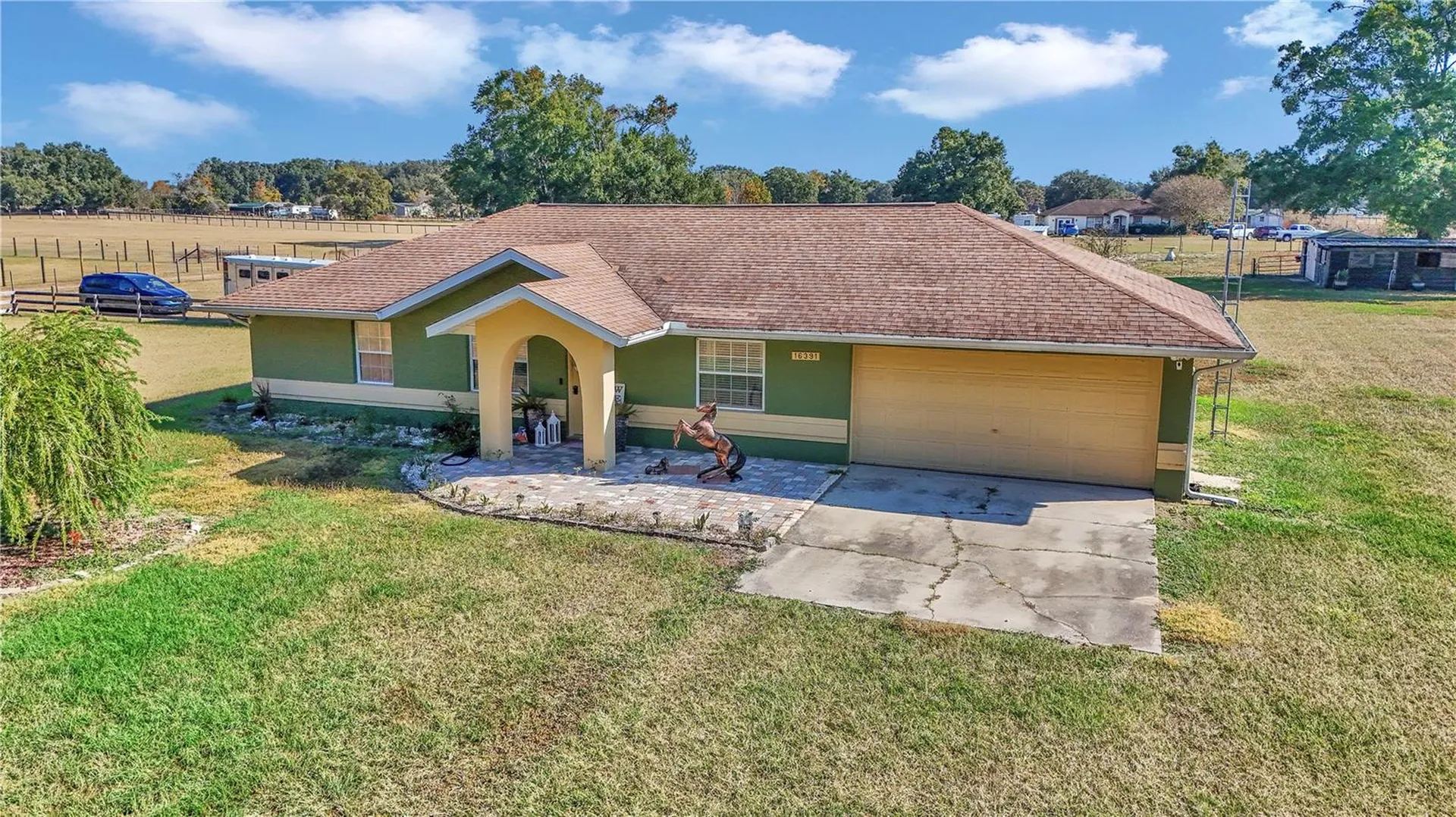 16391 S Magnolia Avenue Summerfield FL 34491
