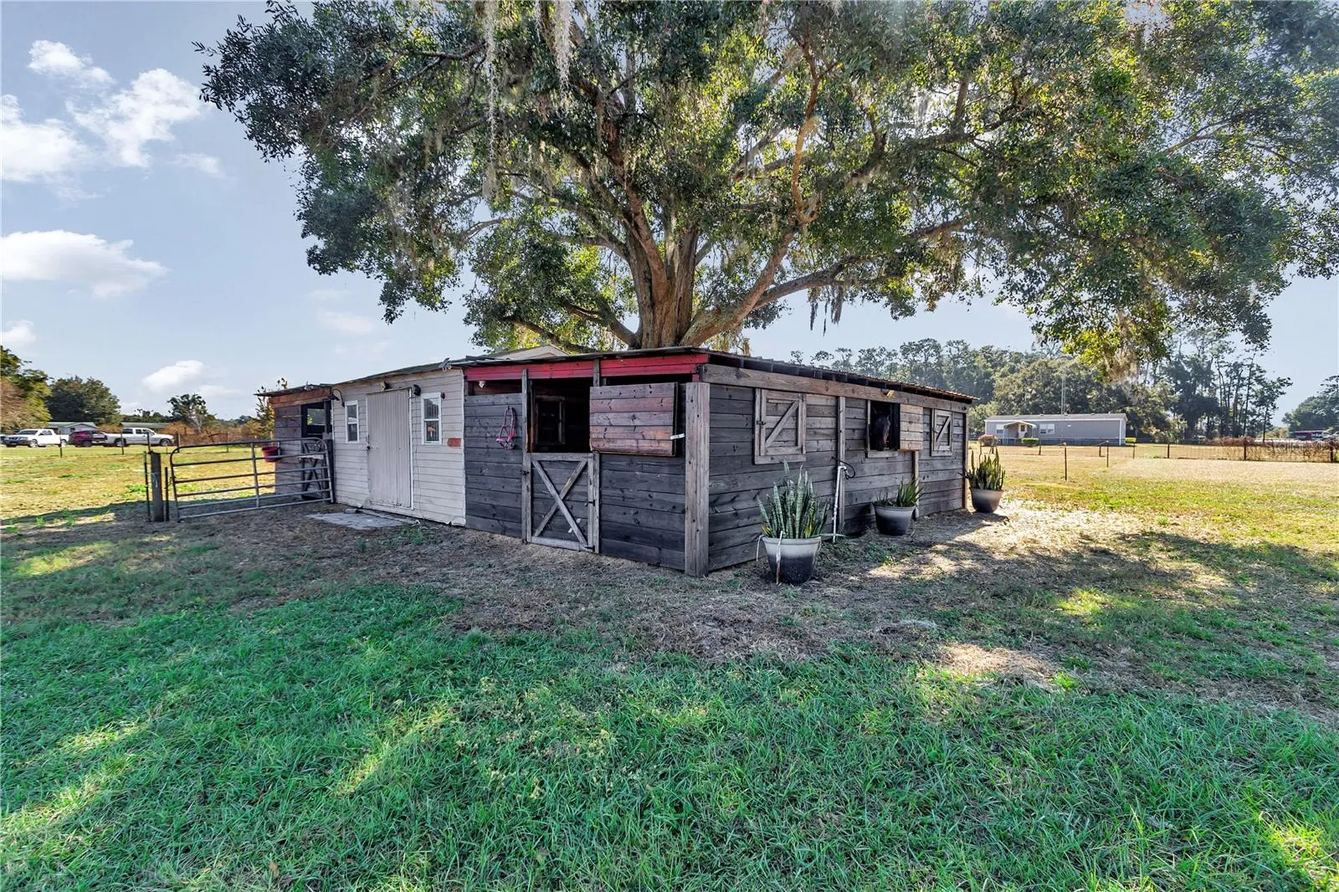 16391 S Magnolia Avenue Summerfield FL 34491