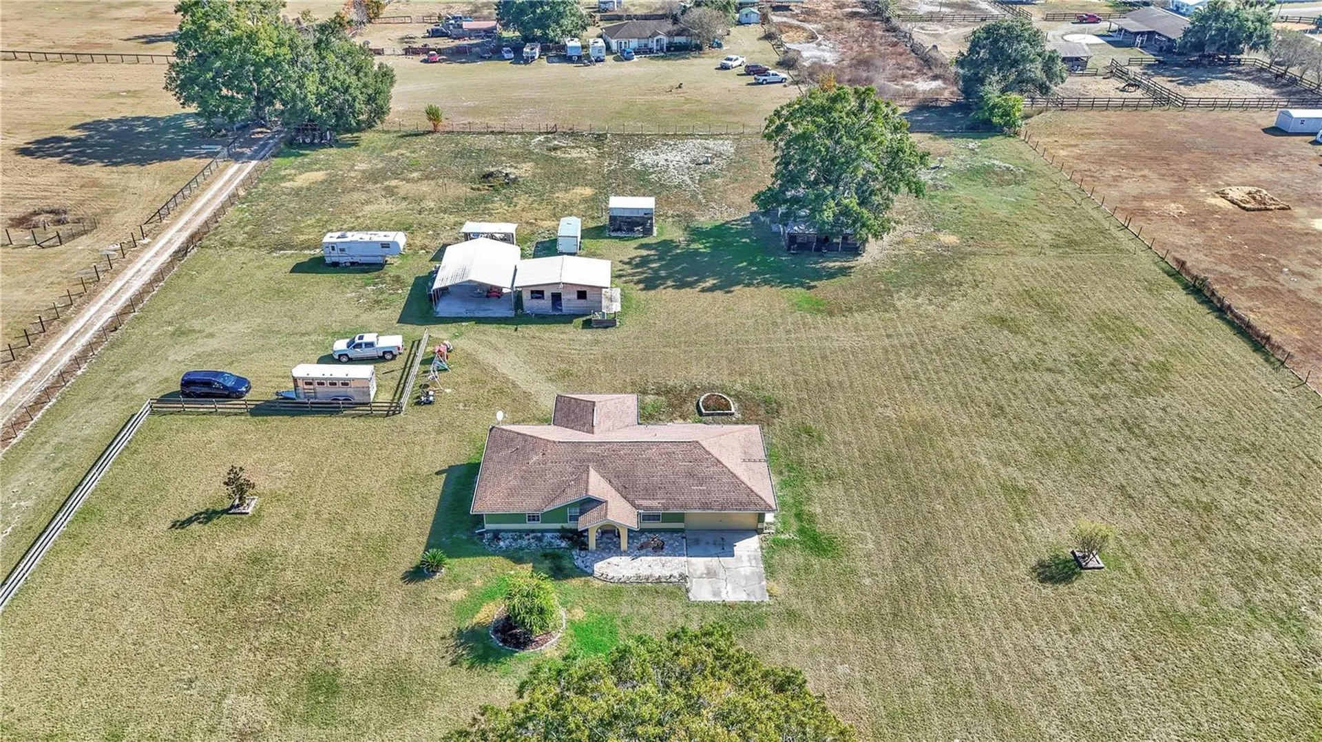 16391 S Magnolia Avenue Summerfield FL 34491