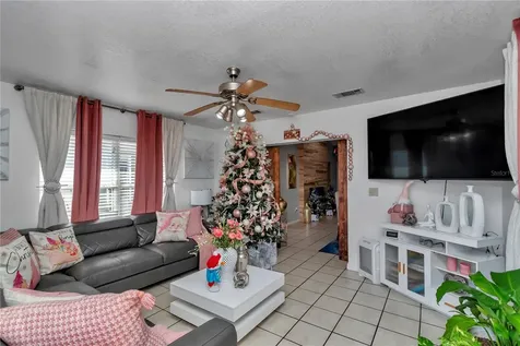 16391 S Magnolia Avenue Summerfield FL 34491